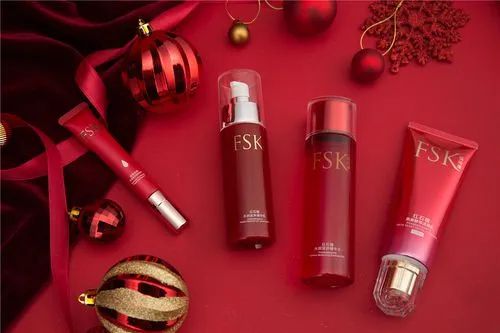 過期的化妝品變廢為寶,創(chuàng)造新用途解決問題